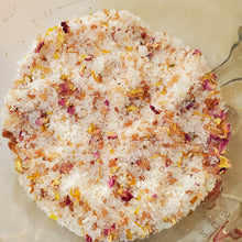 Load image into Gallery viewer, Rose Calendula Bath Salts